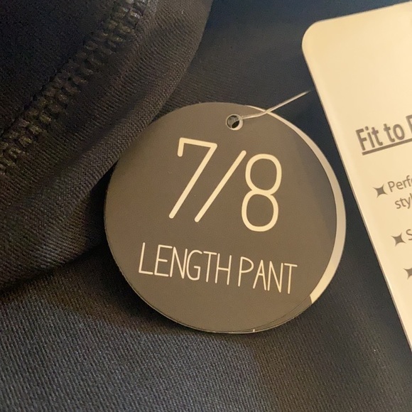 Layer 8 Extended Waistband 7/8 Leggings - Picture 8 of 8